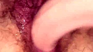 Hairy bbw milf getting fisted and squirting