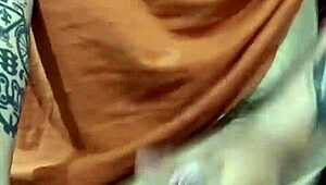 Josué Seeks Mature Woman for Unexpected Fun and Connection.