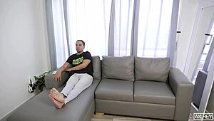 i fuck my stepsis mouth to teach her a lesson while stepmom don't see