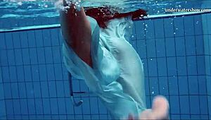 OMG! Piyavka Chehova’s juicy tits bouncing underwater are unreal!