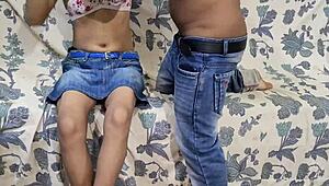 18 साल की बंगाली लड़की अकेले घर में सेड्यूस होकर चोदी जाती है