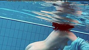 OMG! Piyavka Chehova’s juicy tits bouncing underwater are unreal!