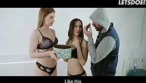 Day of Sexy Lesbians Lilu Moon and Melissa Benz