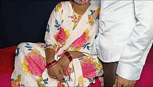 वैलेंटाइन डे पर, मैं अपनी सेक्सी एक्स-गर्लफ्रेंड को नए कपड़े देता हूं हार्ड सेक्स के लिए