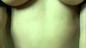 Desi girlfriend has first sex in bedroom