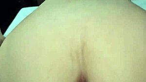 Branquinha do rabão sentou forte no pau do comedor - sailor girl hotwife