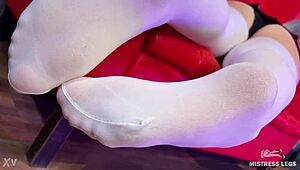 Goddess teases big booty and feet in white stockings!