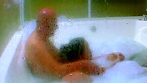 preview of cummin in my jacuzzi with agarabas n olpr