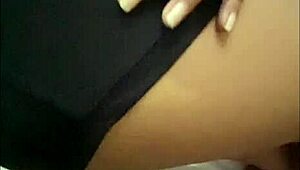 Desi girlfriend has first sex in bedroom