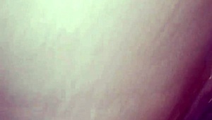 anal fallido con dildo en el culito cerrado de la joven