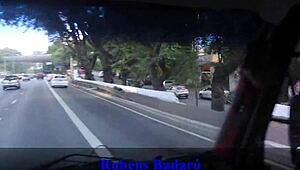 o negão arrombou a bucetinha da vovó no motor home