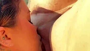 amigas procuravam um pau para sentar enquanto cornos bebiam sem dar aten��o dei o que elas tanto queriam uma grande rola pt 1