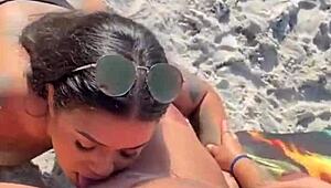 amigas procuravam um pau para sentar enquanto cornos bebiam sem dar aten��o dei o que elas tanto queriam uma grande rola pt 1