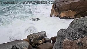 Did Saymon fitness really try Brenda Floripa's delicious pussy on the rocks?