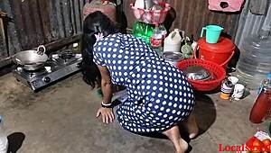 विलेज गर्ल बेस्ट डॉगीस्टाइल बैंगिंग रैंच पर