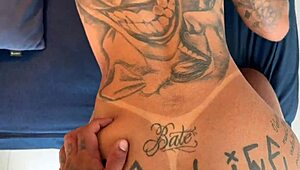 Meu Marido Não Aguentou Me Ver Se Masturbando Na Frente Dele Socou Gostoso No Meu Cuzinho