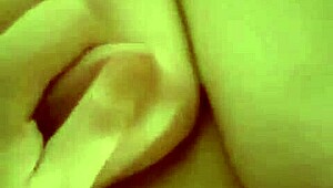 Kandy Kane Sri Lankan Chubby Wife Performs Deepthroat and Blowjob