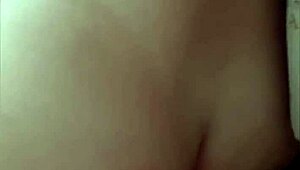 im sittin and twerkin on his big dick, feelin so good