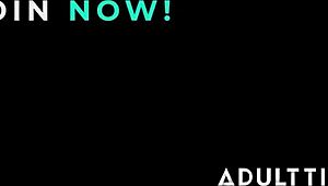 Casey Calvert's best first date with Leilani Li