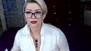 Watch Aimee Hot Milf Orgasm With Her Wet Pussy!