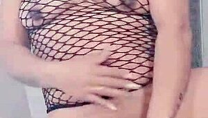 que rico montar mi dildo hasta un orgasmo fuerte! 🔥