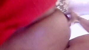 Sundaydogood614 update 919 shows shaved pussy action in homemade vid