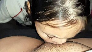 Neighbor thanks with cunnilingus for grapes