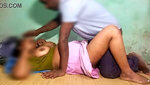 अमेजिंग विलेज आंटी स्टूडेंट सॉफ्टकोर