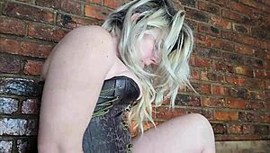 hot dildo fuck with mutual masturbation, blonde amateur in homemade scene