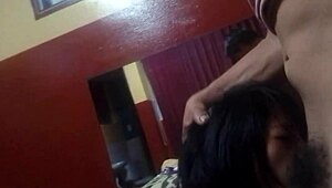 Emo girl loves sucking dick 😏