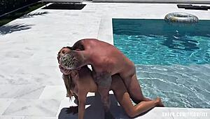 फिलौफिट और एसी गॉटबैक की हॉट पब्लिक सेक्स मासिव कमशॉट