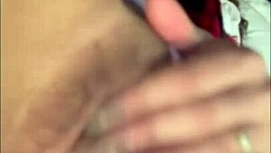 Rica Colegiala Caliente Se Masturba Esperando A Su Profe