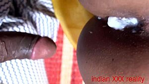 यो, इंडियन स्टेपमॉम हिंदी एक्सएक्सएक्स में फैट ऐस क्रीमपाई के साथ वाइल्ड होती है