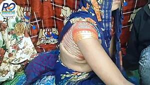 Episode 1 Desi Rashi Aunty ke saath awesome first Hindi audio mein saree uthakar fingering shuru ki, shaved pussy roleplay