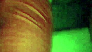 Fucking her raw pussy creampie after eating donuts