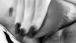 Juicy Phat Pussy Squirts Hard In Contrast