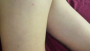 मैं दिखाता हूँ कि घर पर अपनी छात्रा को चोदना कितना आसान है।