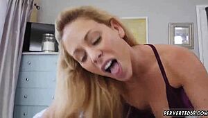 मैं यकीन नहीं कर सकता कि मैंने चेरी डेविल को इम्प्रेग्नेट किया ग्रैनी मॉम्स क्रोनिज़ एली के रूप में इस टैबू XXX एनकाउंटर में