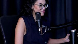 kali kalifa sat pussy on submissive face for domination