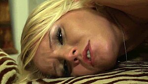 Milf Vanessa Cage Wants Dick So Bad They Fuck In Living Room