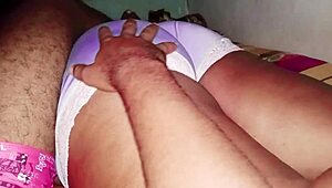 A Bunda Grande Da Minha Madrasta E A Buceta Molhada