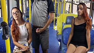 Estudante sendo encoxada no �nibus em publico