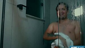 Scarlett Taylor Loves Naomi Sucking Cock!