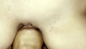 stepmom gets wet from slobbery cunnilingus