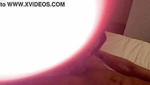 a primeira sentada no britanico e so o comecinho com pernas transsexuais e crossdressing sexy