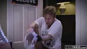 Conspiracy Theorist Meets Sexy Alien Emotionally