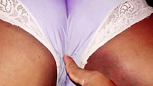 A Bunda Grande Da Minha Madrasta E A Buceta Molhada