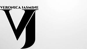 Leopard bikini solo squirting feels so intense