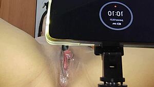 Amateur girl masturbates to orgasm and squirts cum