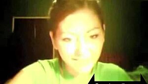 I show you how to give a lap dance with big tits and ass